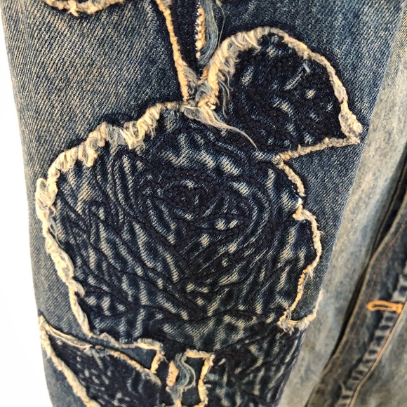 NWT Delia’s Denim Maxi Coat with Faux Fur Collar Embroidered roses Boho Beauty - Picture 7 of 9